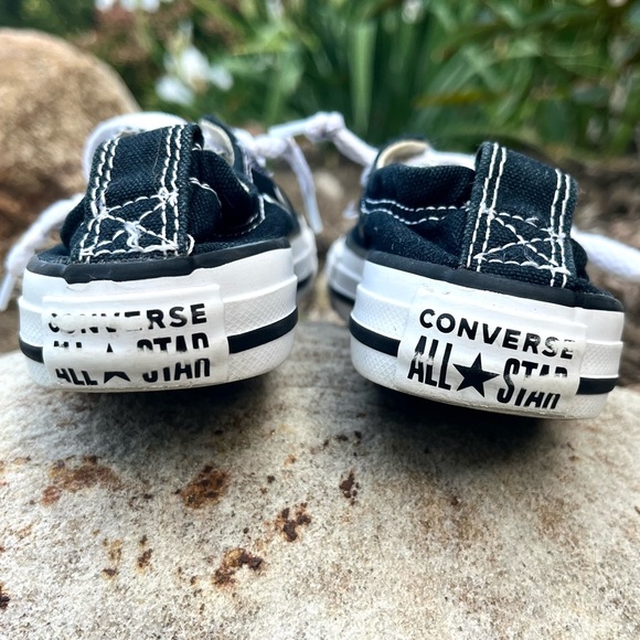 Youth Converse All Star Sneakers EUC!!😍 - Picture 2 of 8